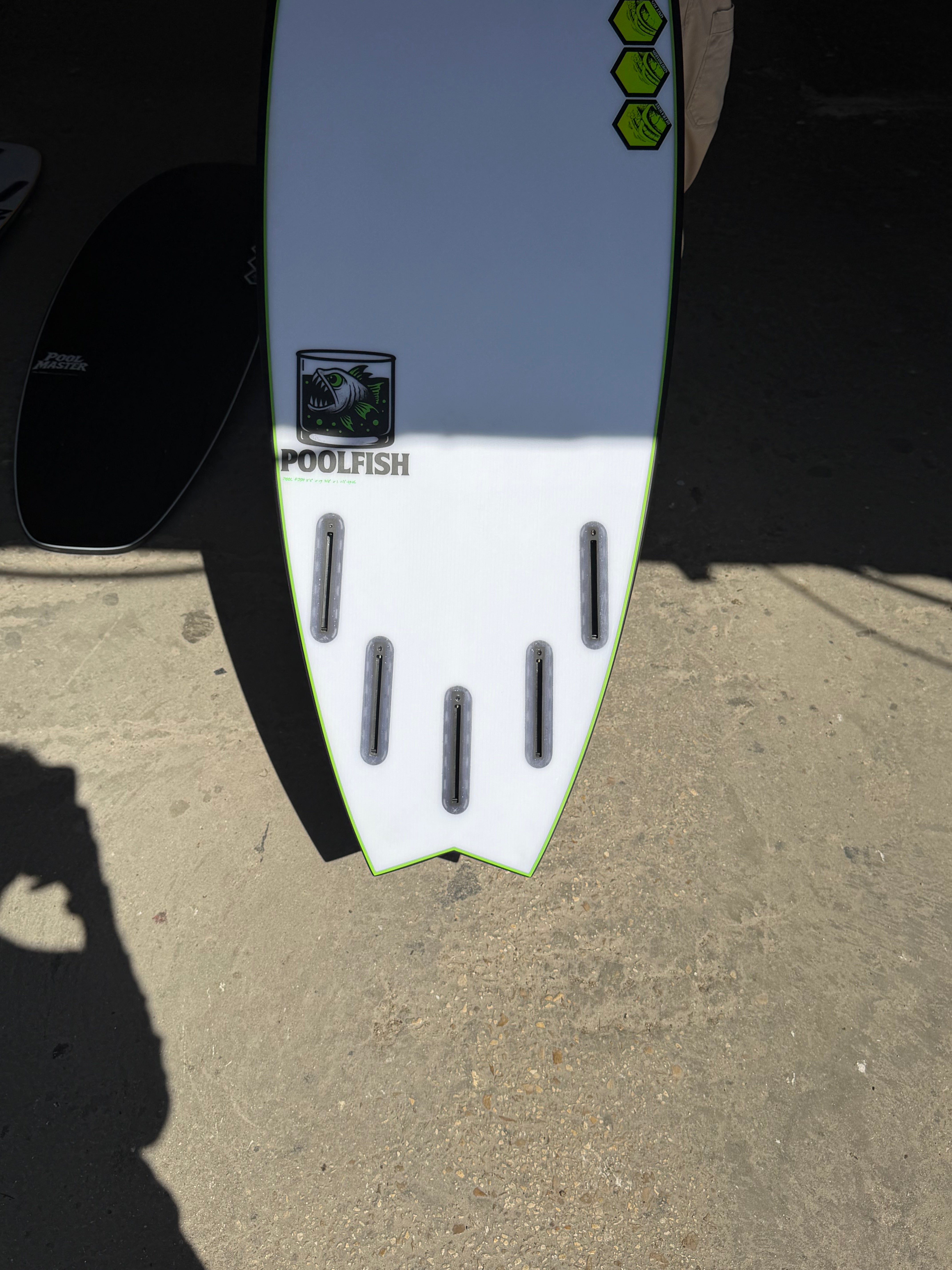 UltraWave - Pool Fish