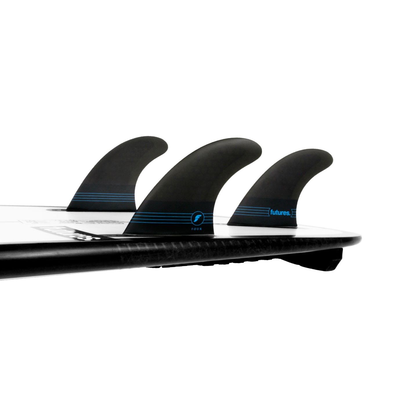 חרבות מדגם F4 של חברת Futures.ה- F4 הוא סט חרבות נהדר ומאוד פופלרי העשוי מכוורות.מתאים לגולשים קלים יותר ושוחטים מכל הסוגים. מתאים כמעט לכל מצבי הים והגלים.שילוב מצוין של יציבות, חופשיות ויצירת מהירות לאורך הגל...